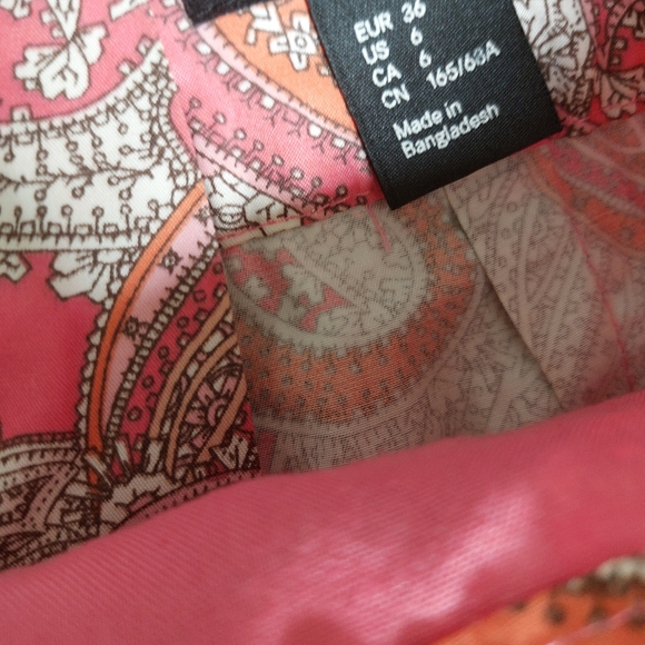 H&M skirt size 6 - Picture 3 of 3